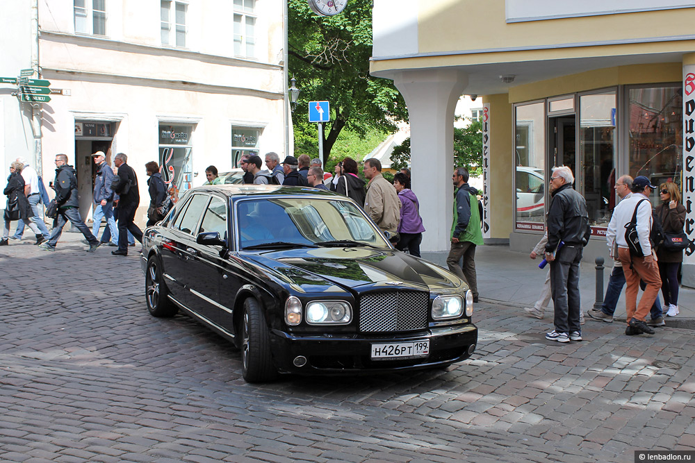 Фото Bentley Arnage в Эстонии