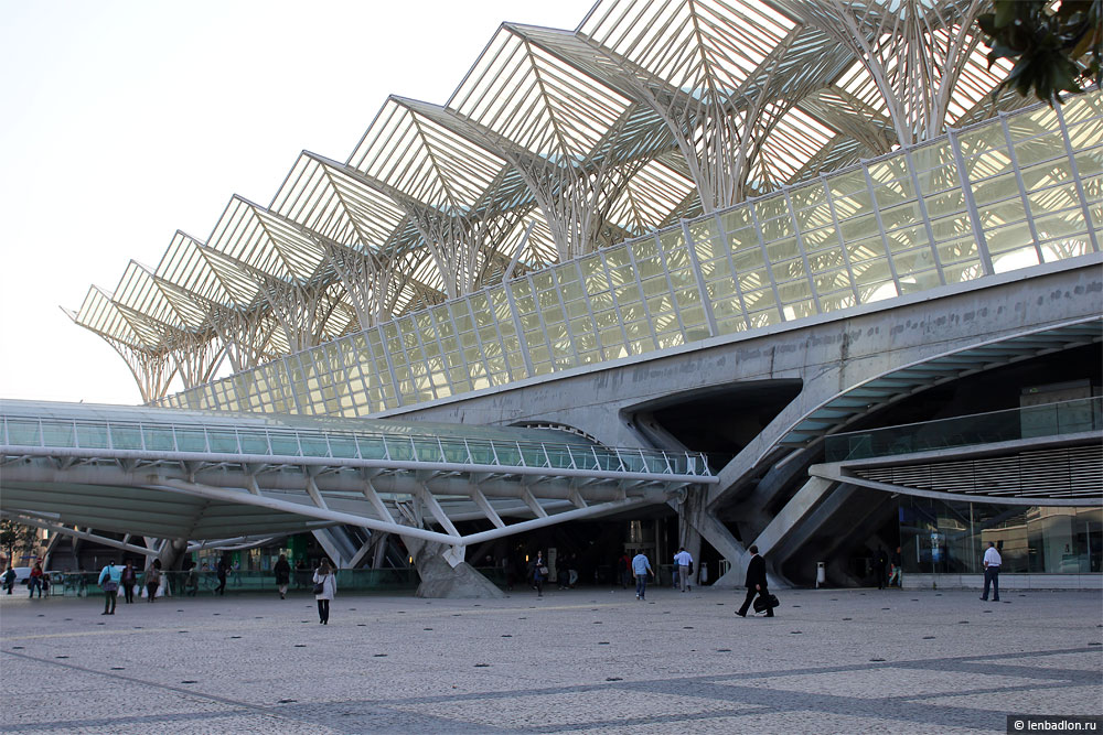 Железнодорожный вокзал Ориенте в Лиссабоне