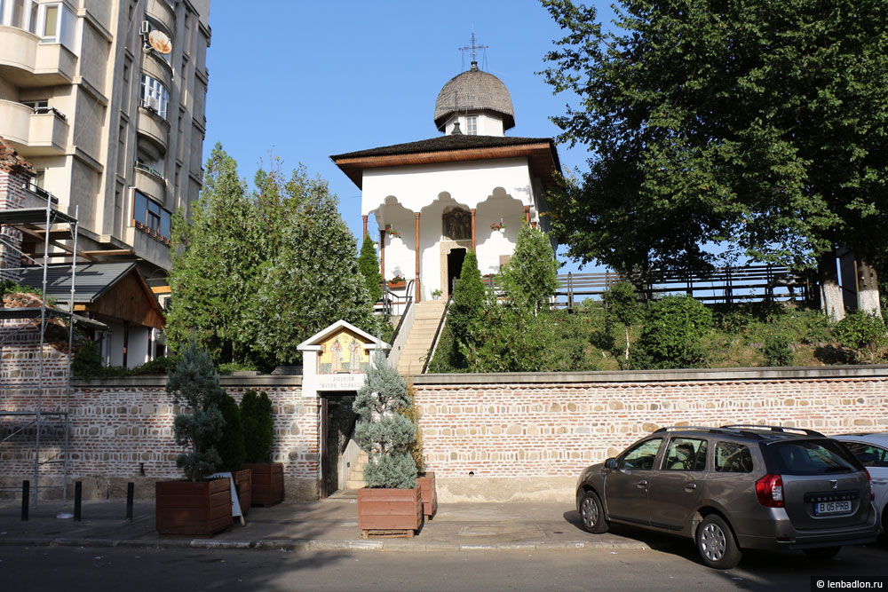 Фото церкви в Бухаресте